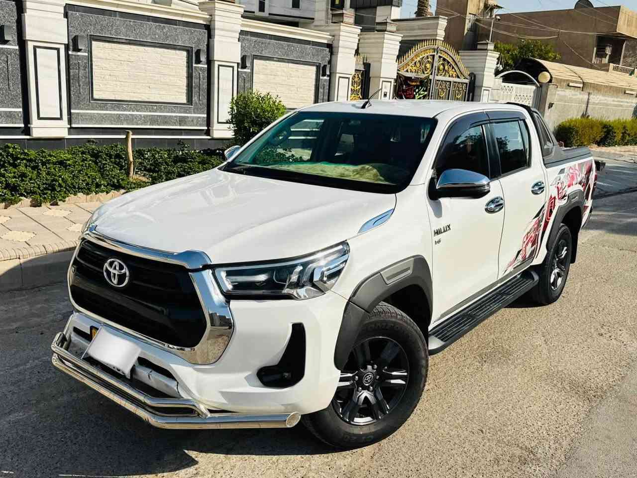 السلام عليكم  تويوتا هايلوكس TRD 2021 فول كفاله عامه رقم بغداد بسمي هزه جديده رقم جديد دولي

السعر 294$

هاتف /***********

🔴النوع TRD 
🔴رقم بغداد بأسمي 
🔴عداد السرعه 98km 
🔴محرك 6سلندر 
🔴فور ويل 4x4
🔴مثبت سرعه 
🔴تبريد قطعتين ❄️ 
🔴تخم تاير جديد 2026🛞🛞🛞🛞
🔴حدادية الصدر جديده 
🔴كامره خلفيه 
🔴كشنات تبريد ❄️
