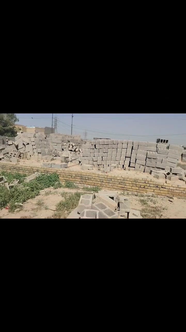 السلام عليكم يتوفر قطعه اراض المساحه  250 مدكوكه بتلوو وبيه 4000الف بلوكه حي البتول الزراعي شارع مدرسه الخيرات نهايته ع ايدك ليسره سند 25 خدمات مي اساله وكهرباء وسحب وكابينات نت  
***********
***********
