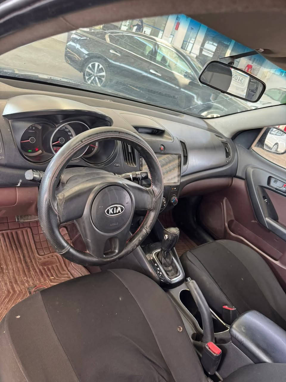 سيراتو نص فول

غرمات صفر

هزه جديد 

شرط التحويل 

سنويه ما ساقطه 

فقط بارد بيها بدون صبخ موضح بل سونار 

شراي اتصال على رقم***********

السعر قفل ٩٥
