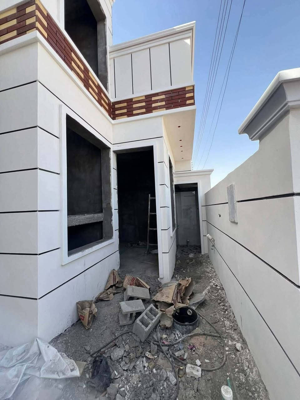 يعلن المقاول عباس حيدر العامري عن بناء المنازل بأسعار مناسبة حسب الخريطة والمساحة ونضام العمل من بناء طابوق وبلوك وفرمستون حسب الخريطة والمساحة *********** /***********
