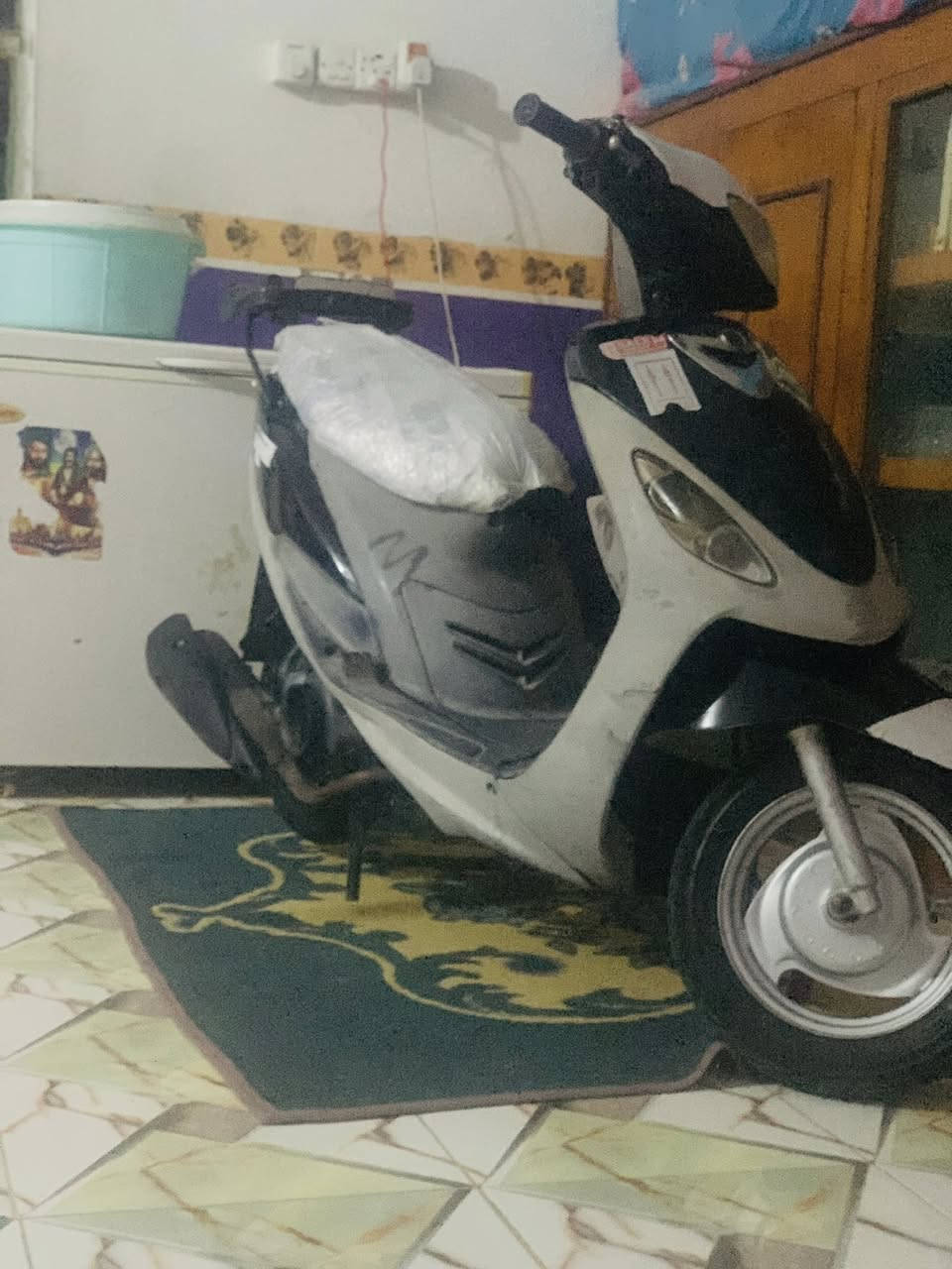 سلام عليكم دراجه 
ماكس منغولي
مفتوحه 
ومكان الحمزه الشرقي 
سعر 450
***********
