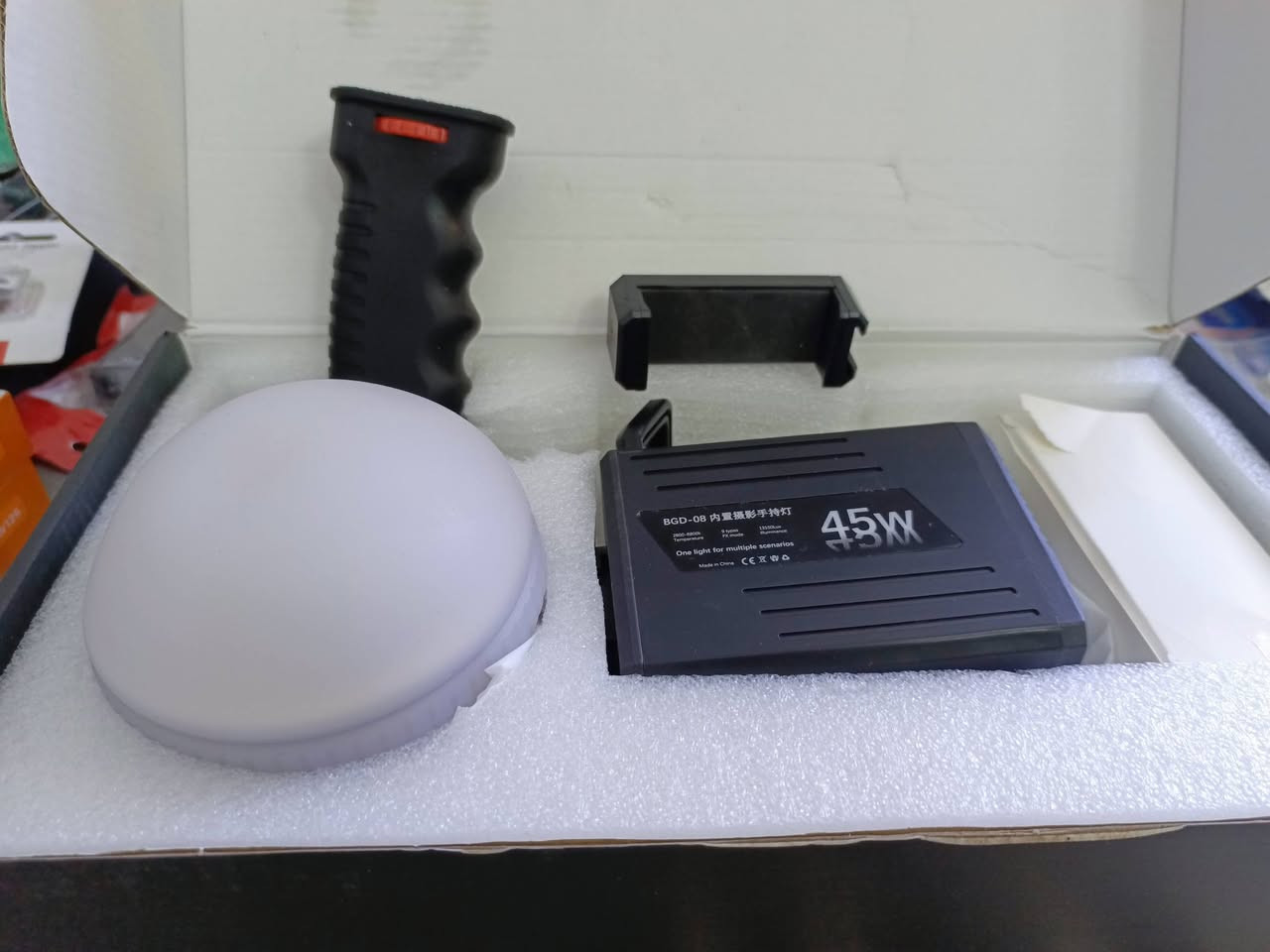 اضاءة تصوير حجم صغير 
شحن 45 واط 
السعر 65


**إذا كنت صاحب هذا الإعلان وتريد حذفه لأي سبب، رجاءا أرسل رسالة إلى الدعم الفني**