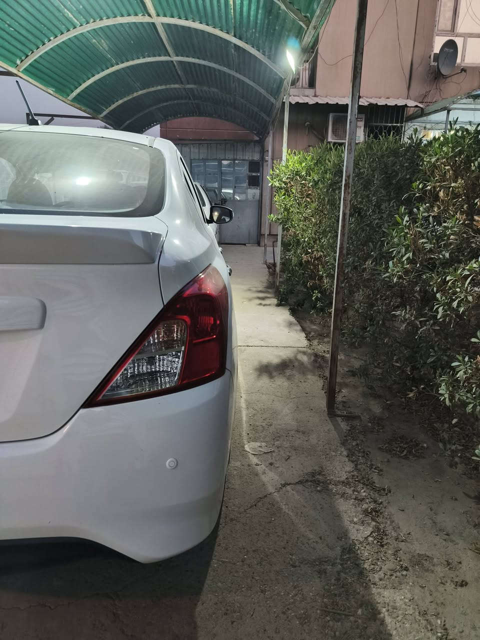 السلام عليكم من رخصت الادمن نيسان 
سني مصري  ٢٠٢٥ ن وشاشه سبير منازل سويجات ٢  ماشيه ٥٠ اربيل بسمي تحويل مباشر سياره على أيدي ماشية ٣٠ الف  طبعا براس السنة واحد طخني ونهزم وعلى حالته بس السيارة جديدة بس بيه بالصور المرفقه ...الي مهتم تصل لان غير متواجد على الفيس ...***********.
