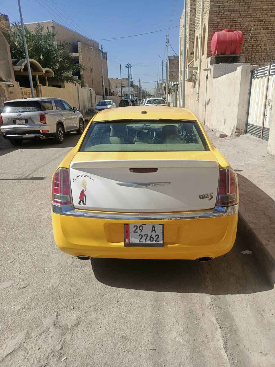 سلام عليكم اوبامه موديل 12 مصفره هيئه وغرامات خط جديده جديد تخم تاير حداديه امامي وخلفي  تبريد ثلج تدفئه خطه عماره بغداد سنويه بعده ماصاقطه150 وبيه مجال مكان السياره العماره ***********
