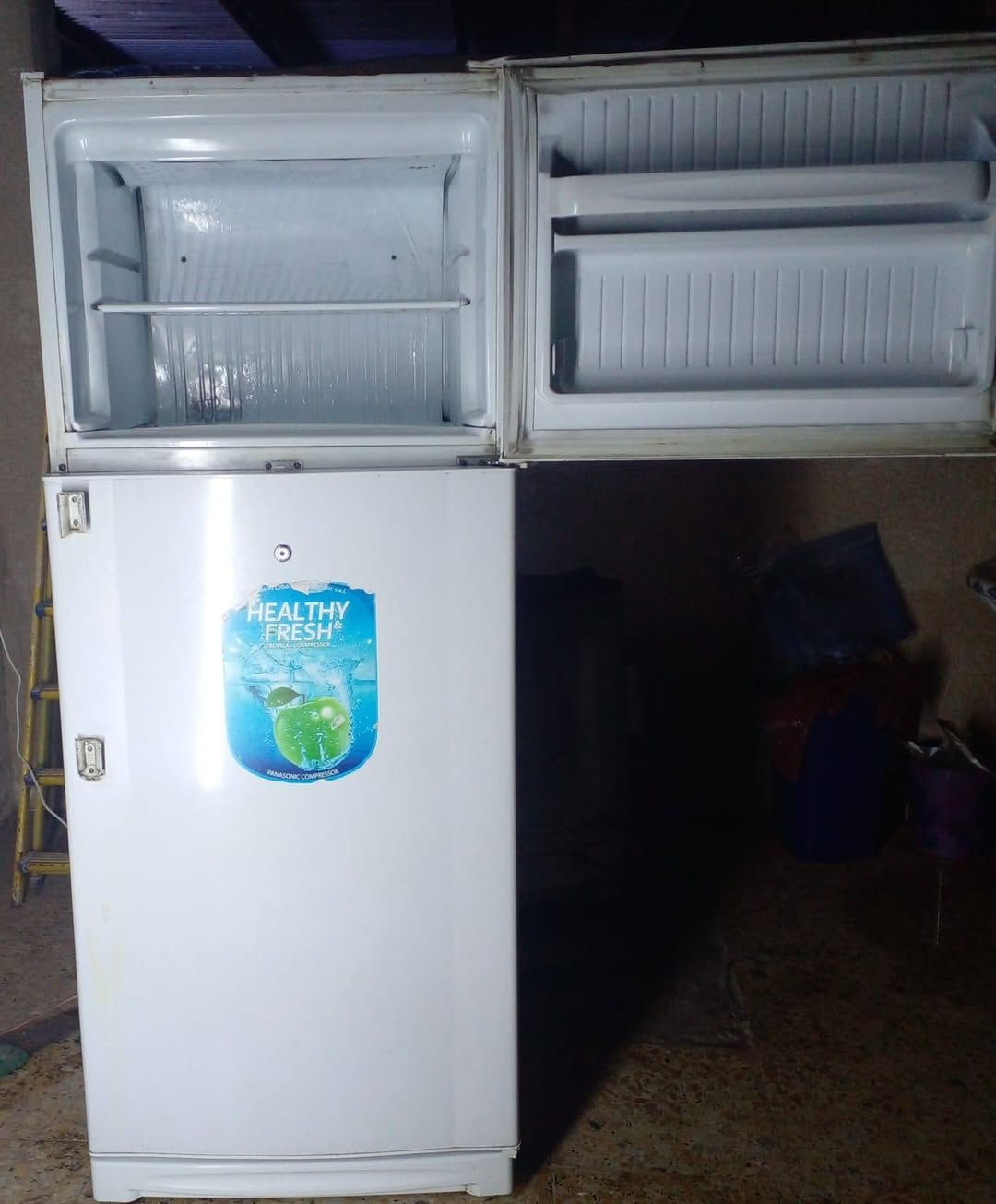 سلام عليكم عيني ثلاجه للبيع لا زنجار لا خياس سعره 175بيه مجال نضيفه ثلج تبريد❄خير من الله العنوان حي اور


**إذا كنت صاحب هذا الإعلان وتريد حذفه لأي سبب، رجاءا أرسل رسالة إلى الدعم الفني**