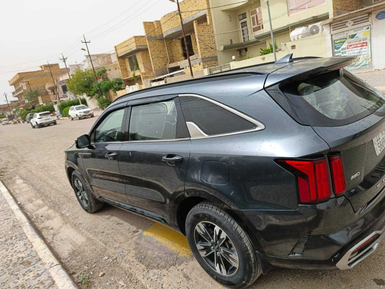 سلام عليكم اخواني ✋
بيع او مراوس  
سورنتو وارد امريكي موديل 21 رقم بغداد. انكليزي  هزه. وسنويه جدد تحويل مباشر  سياره جديده معنئ الكلمه. ماشيه حقيقي 50 الف كيلو متر  اعله فئه SX غني عن تعريف 
المواصفات 
1بنراما. قطعتين 
2فور ويل دفع رباعي 
3محرك 2500 تيربو🚀
4سايد بريك كهربائي لميس
5توقف ذاتي. رادارات 
6 كشنات جلد. كهربائيه 
7((7 راكب ))
8كشنات منفصل سياحي 
9اربعه انظمه قياده  
10تشغيل عن بعد 
وهناك مواصفات أخري عديده  فيهSX غنيه عن تعريف فوول 1علي1 وبلخير علي يأخذه .
الضرر أو الحادث /// تبديل قطعتين فقط. جاملغ وبنيد  
للاستفسار اتصال او واتساب 
***********
السعر المطلوب ((210))
