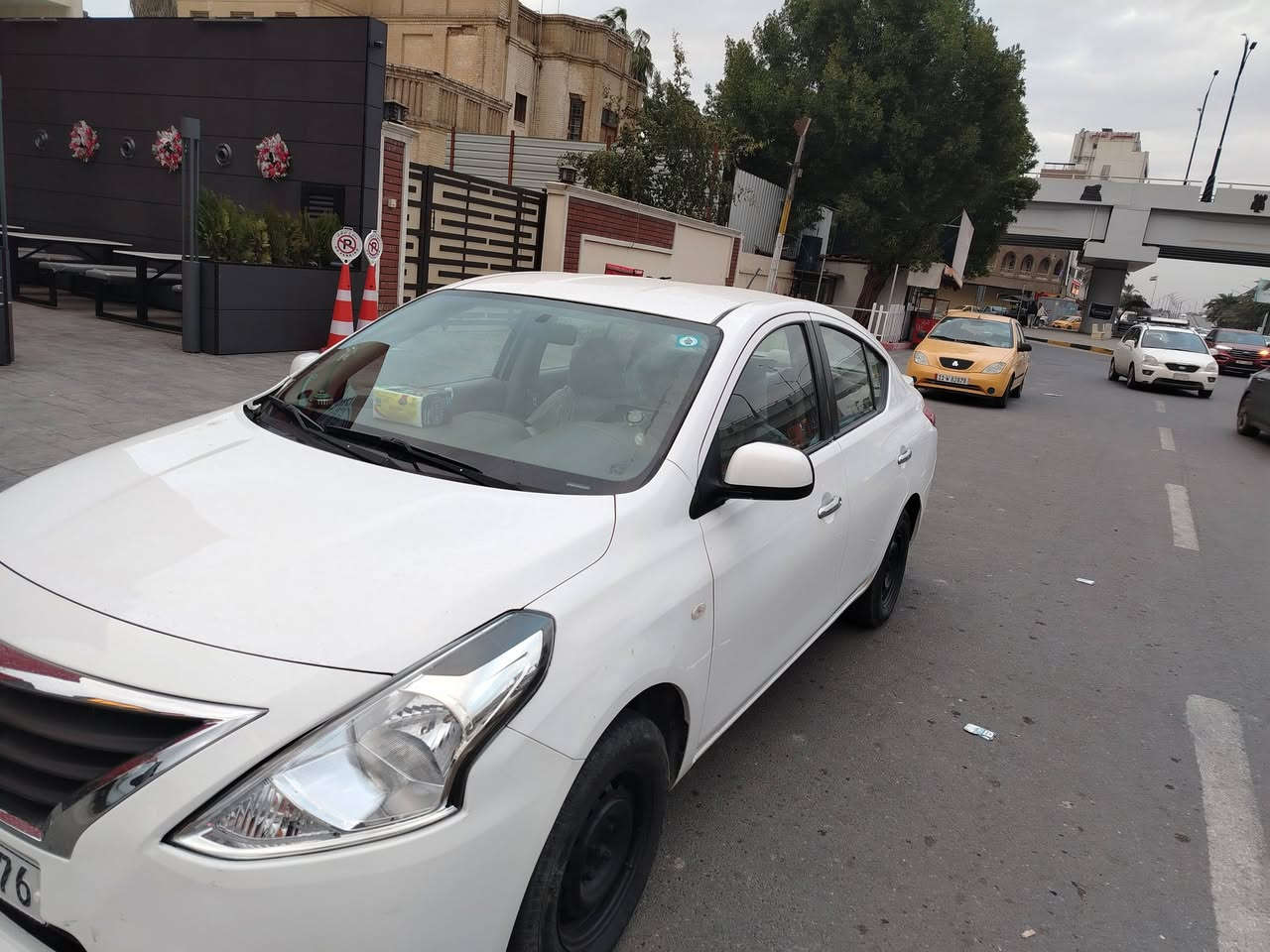 السلام عليكم
نيسان سني 2017 رقم بغداد باسمي مكفولة من الصبغ والضربه والتبديل بيهه مكانين بارد فقط كير محرك تبريد مكفولات
السعر 95$
***********
