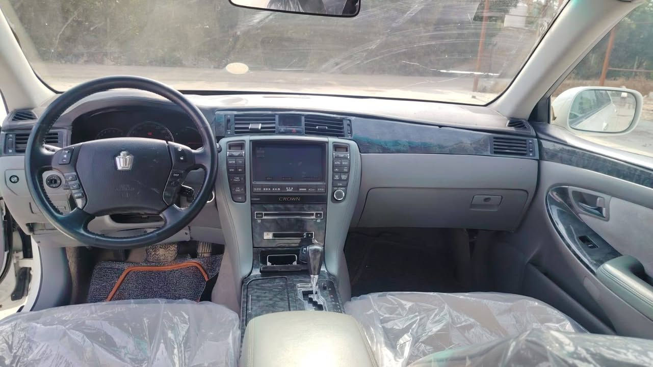 السلام عليكم
شاهينه ادوات  ( گصتين) 
. شاصي ٨٠
. مري شفط + تحكم
. مثبت سرعه 
. دگمتين 
. سنتر لوك 
. حداده كارتون 
. مكينه گير كفاله 
. سستم صوت
. كامره خلفيه 
. ترحيب عن قرب
. كشنات كهربائيه 
. سبلت دوار
. كفاله من الشخط والرصعه 
السعر ٣٥ وبيهه مجال قليل
المكان ناصريه
 ***********
