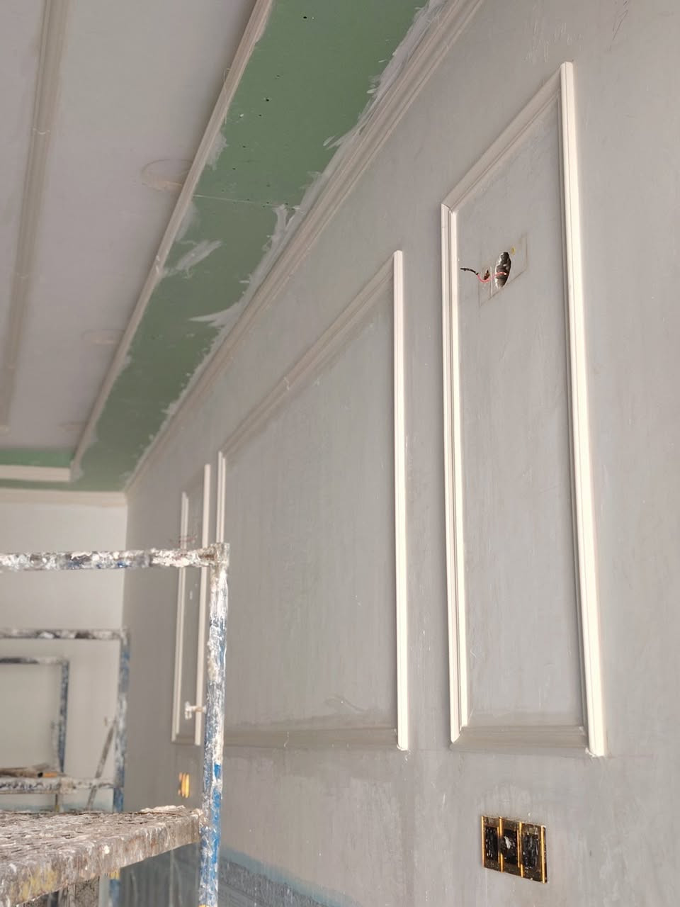 السلام عليكم ورحمة الله وبركاتة
نعمل جميع الاصباغ والديكورات الحديثة 
( داخل ذي قار )
والاقضيه والنواحي 
صبغ 
ديكورات جبس بورد مغربيه
بوردكس
واجهات 
سقوف ثانويه 
ترميم جميع المنازل  وغيرها
للاتصال واتساب‪ ***********
