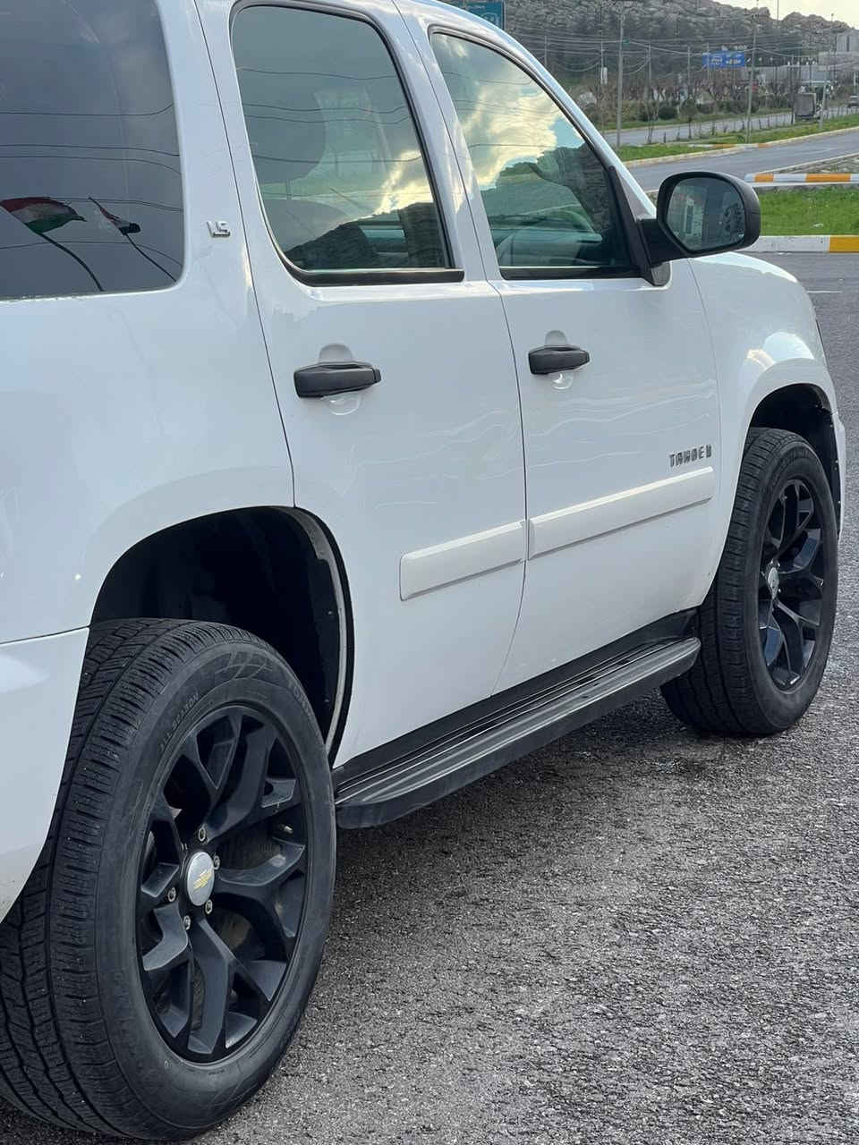 تاهۆۆ ساغ ساغ
مۆدێل ٢٠٠٨ دەبڵ ئەکسل
٢ پارچە بۆیاخی هەیە سەیارەکە 
گێڕوو مەکینەو ئەکسلو کارەبەی هەموی بە شەرت
بێ تەقەو بێ رەقە
کامل جایز کراوە سەیارەکە 
ژم: ***********
سعری:٨٥ گەڵاو مەجال
