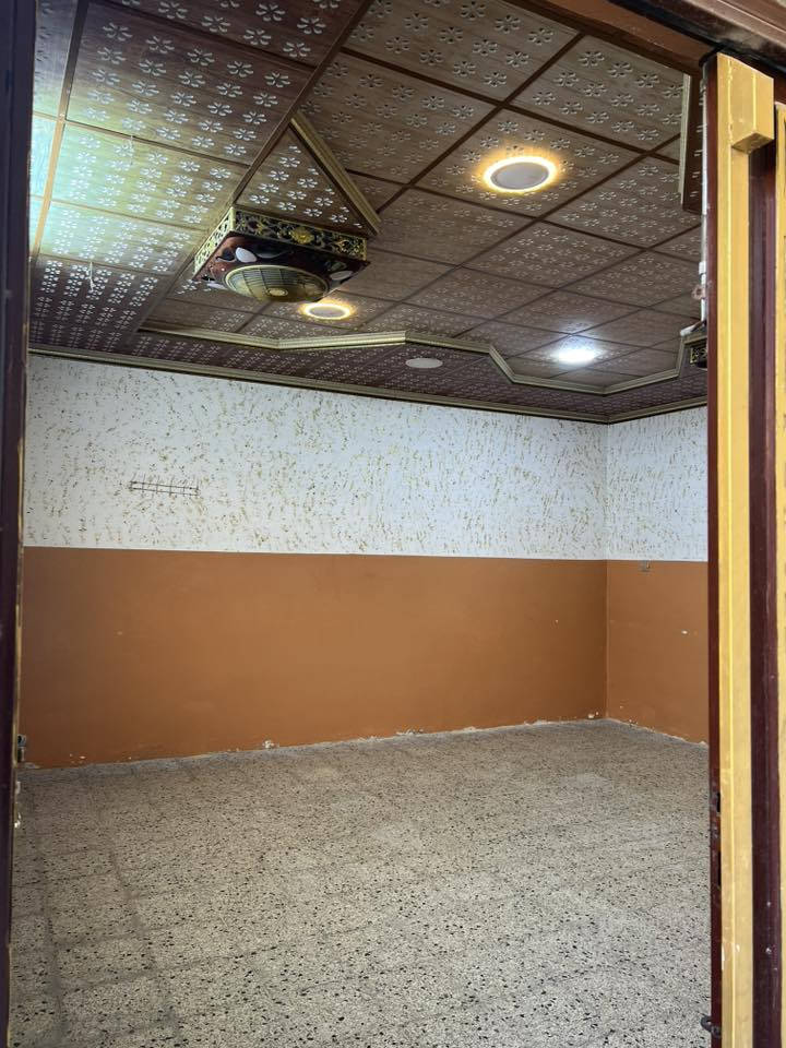 بيت للإيجار في حي الوحدة يصلح سكن للطلاب قريب لجامعة الحدباء غرفتين وهول + ومشتملات
الاتصال :***********
***********
