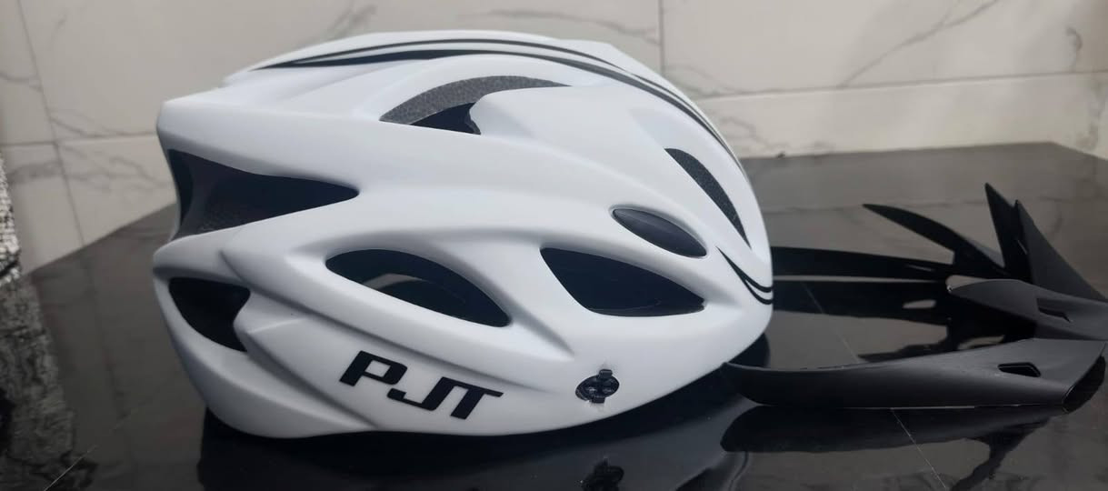 السلام عليكم
اخوان خوذة مال دراجة 🚴هوائية 
جديدة  من شركت PJT 
سعرهة 15 ألف


**إذا كنت صاحب هذا الإعلان وتريد حذفه لأي سبب، رجاءا أرسل رسالة إلى الدعم الفني**