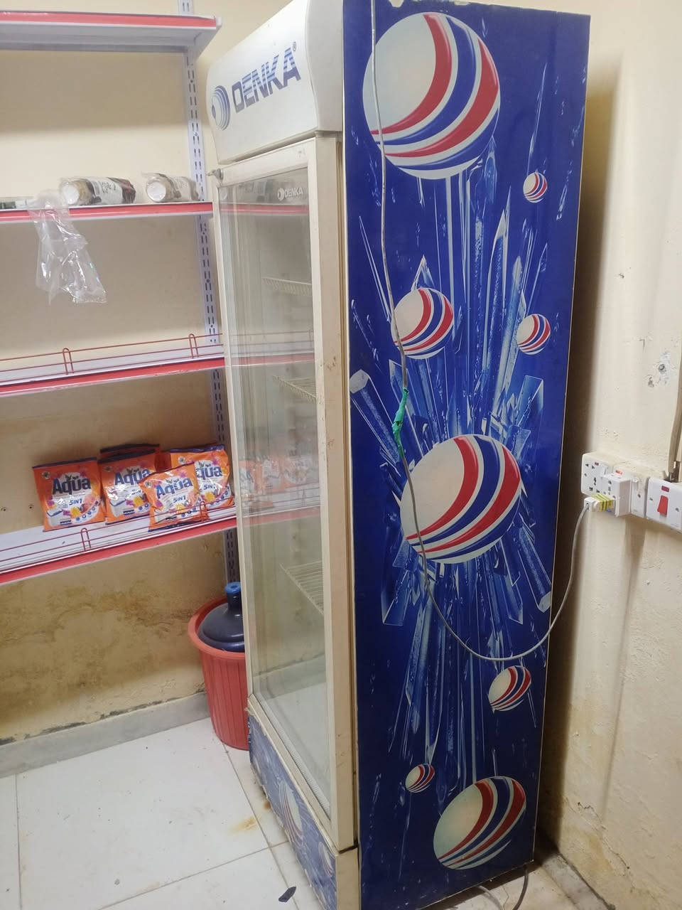 مجمده جديده 14 قدم سعرهه 260 سفينه مترين سعرهه 150 عارضه سعرهه 150
***********
