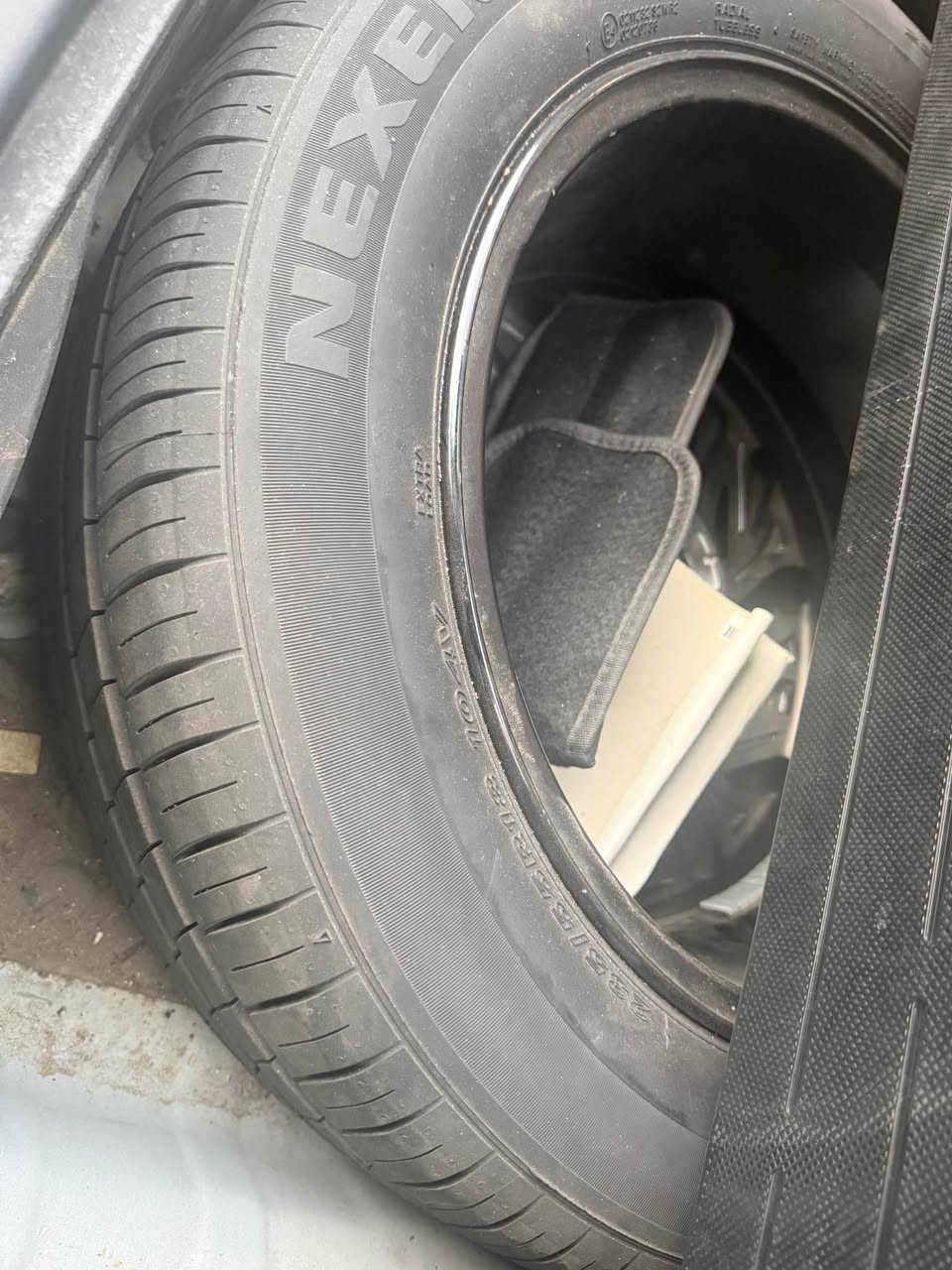 السلام عليكم . هونداي توسان 2024 وارد خليجي المواصفات بصمة قطعتين تبري مري شفط ويل كروم تشغيل عن بعد بردة خلفية داخل بيجي وباقي المواصفات المعروفة مكفولة عدا الي مذكور بلسنوار طخة خلفية بسيطة بلصندوق حتى الدعامية مابيهة شي فقط قبق الصندوق صار بي طخة محدد وباقي السيارة مكفول محرك ابلادي بسمي السيارة السعر 203 ورقة مكاني بغداد الكرخ حي العامل قرب البانزين خانة *********** بغداد, العراق
