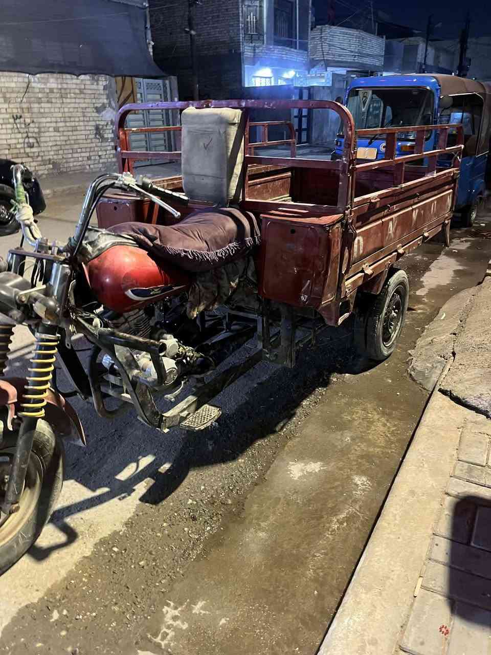 للبيع دايوان  السعر 500 شراي ينتصل مكلف بنشر مكان بغداد حي انصر  بدون اوراق اتكفل  شرعياتهة ***********
