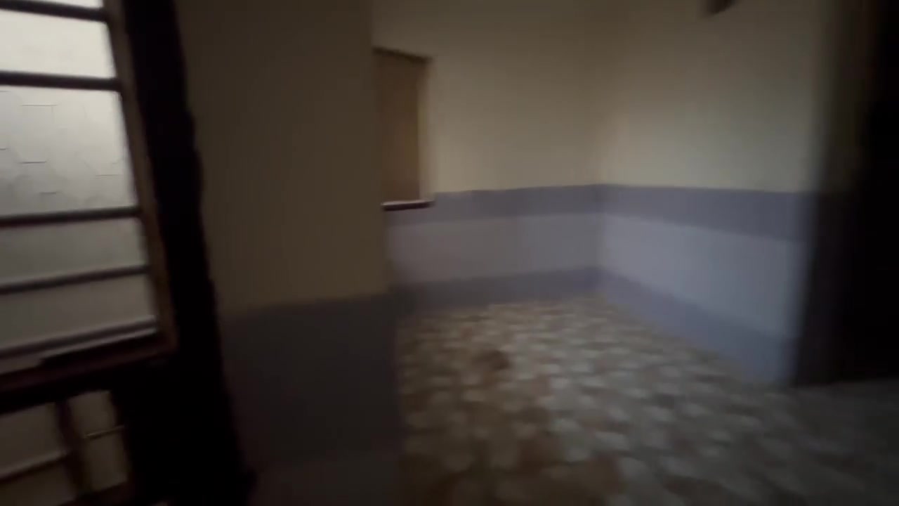 ***********
