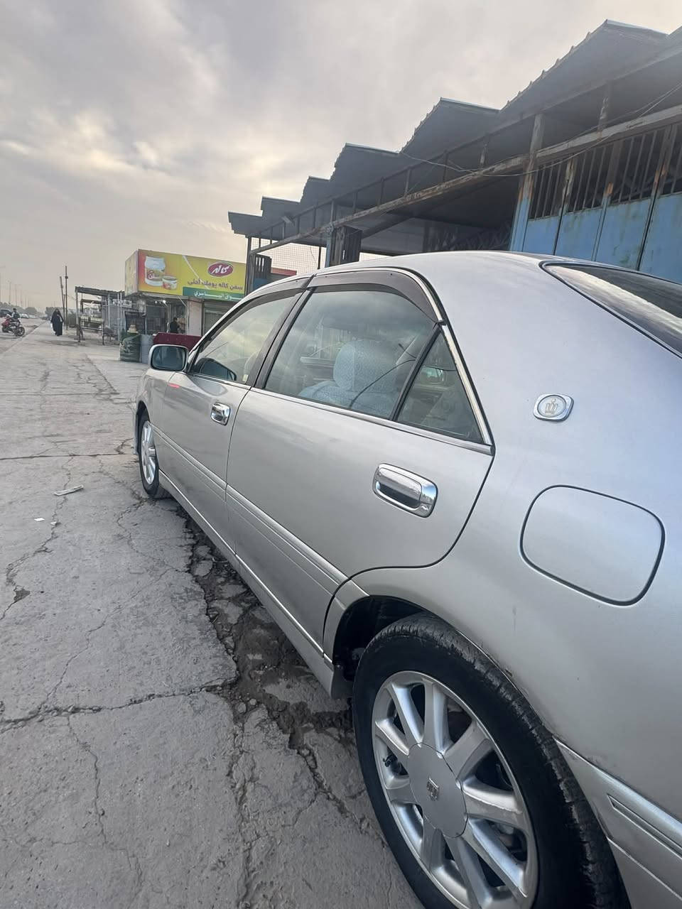 كراون ملكة كرستال 3 دكم كشنات ٤ كهرباء برده خلفيه تحكمات كهرباء  رقم انگليزي سنوية لل 2030 مكينه 3000 نضيفة كلش السياره عدلة مامكصوصة لا قماره ولا بدي 
بيها تصليح بالجاملغ الخلفي والامامي عكس السايق والباقي     مكفول رايدها ١١٨ 

رقم ***********
