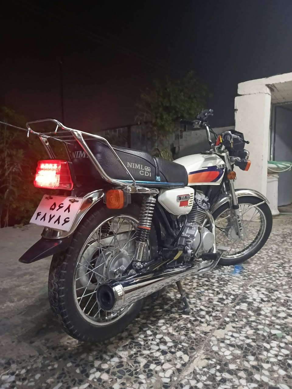 سلام عليكم نامه متياز للبيع موديل 2025 كفالة اوراق كامل  مابيه اي نقص برغي ما ذب عليهة سعر 675وبيه مجال مكاني بغداد قضاء المحمودية
***********
***********
