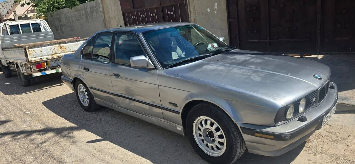 السلام عليكم ورحمة بي ام البيع موديل 1989 سيار خير منه الله اي نقص ما بيه محرك شرط كير شرط لا بخار ولا صرف ريده 50وبيه مجال مكاني كركوك تحويل بشرط دفتر بنزين بي
رقم ***********
