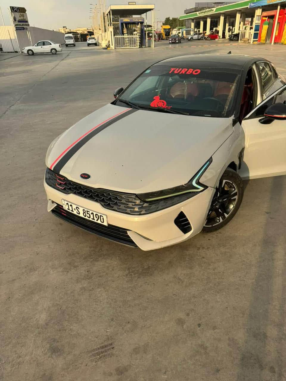 السلام عليكم
2021

* محرك 1.6 تيربو 🔥.
* قير أوتوماتيك 8 سرعات.

#المواصفات 
GT line 
فول مواصفات 1/1

بانوراما ، مقاعد جلد، داخل احمر ، رادار امامي خلفي جانبي ، كامره دواره ، مري قلاب ، كشنات كهرباء ،  شاحن لاسلكي ، استيرن حرف D ،مودات قياده 4سبورت وكوستم ونورمال وسمارت ،دبل اكزوز حقيقي شغال ،،عليه لد اوركال متغير بالتلفون 

حادث امريكا فقط بنيد وبالعراق بيهة جاملغ وباب رش كفاله  لغد وشاصي  ودواخل ايرباك استيرن فقط 

للاستفسار ***********
واتساب ***********
السعر:150وبيهة مجال بسيط
