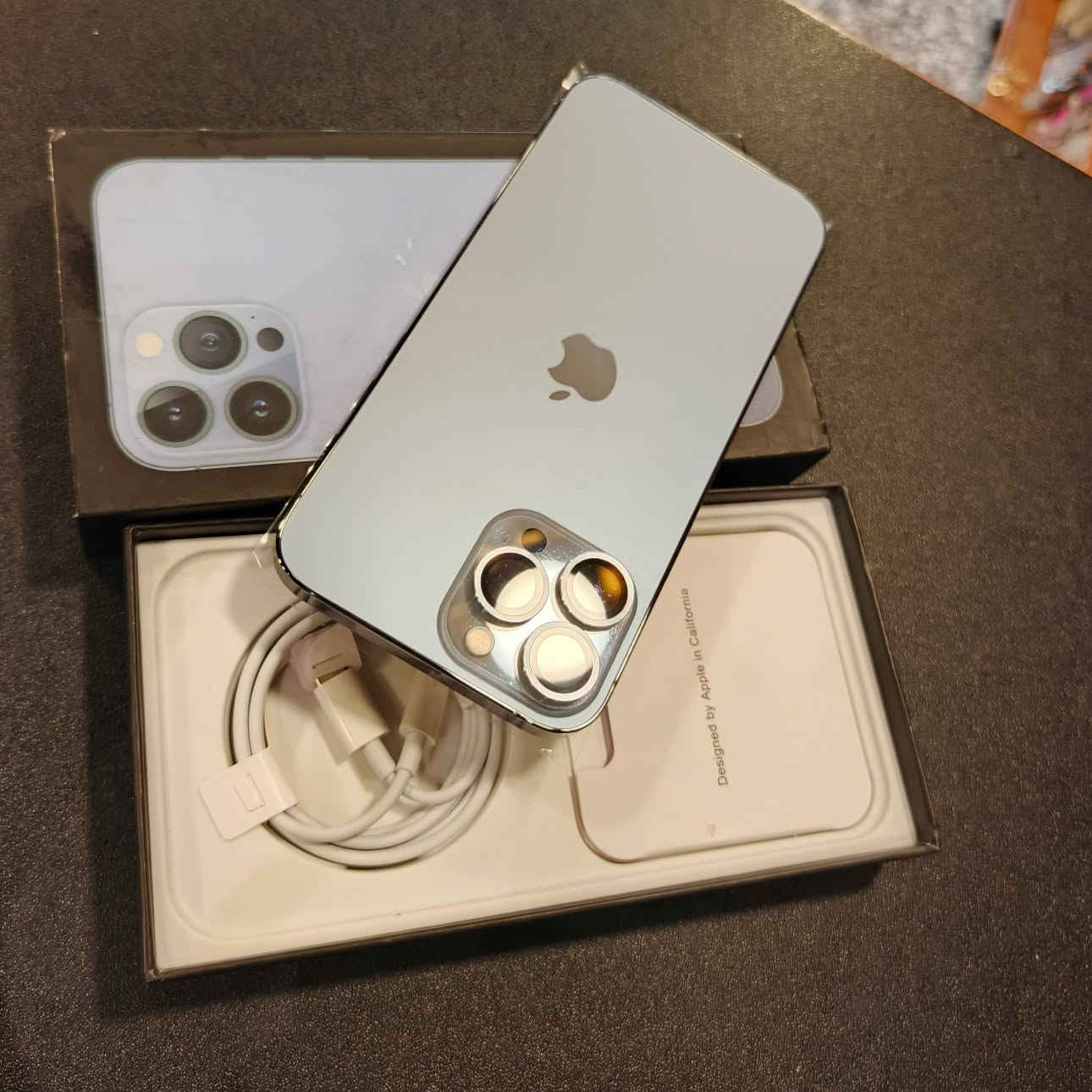 #متاح هاتف مستخدم   ❤
# iphone 13 pro max 
الذاكرة  256  GB
البطارية 100 % 
الهاتف بلادي وجدا نظيف شرط شخط ما بي 💕
#السعر 725  الف فقط 

#العنوان _الانبار _قضاء هيت _ شارع حامي حميد _مجاور مجمع الملكة أو مقابل مكتبة الأقلام _ مركز الباشا 💥
#لتواصل معنا : 
واتساب / ***********
الانستا / albasha-mople

