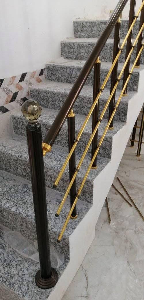 السلام عليكم 
مستعدون لعمل الابواب والمحجرات 
والمطابخ وكل مايخص الألمنيوم
بأسعار مناسبه 
المكان بغداد شاطى التاجي مدخل بيت مرهون 
للإستفسار ***********
