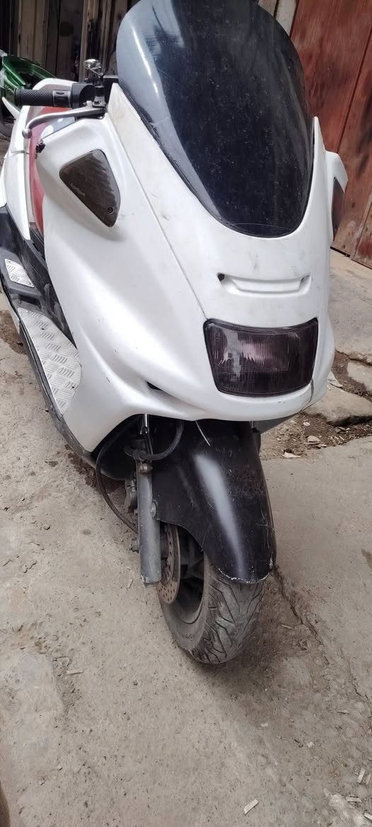 للبيع ياماها ماجسته. شرط نكره سلف حجم محرك  250 
السعر 500 وبي مجال هاذا رقمي للتواصل 
***********
***********
