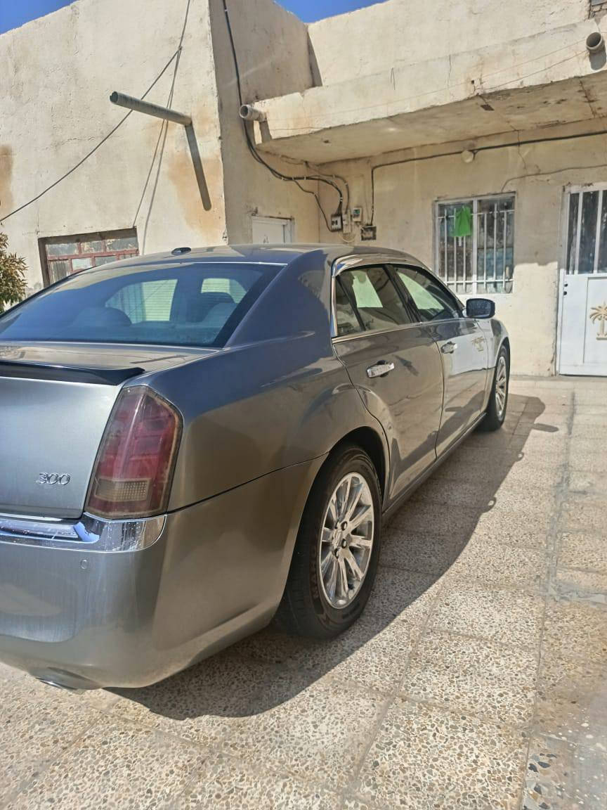 سلام عليكم أوباما موديل 12 فول
جاهزه من كلشي حداديه تخم تاير تبريد صبغ حزام فقط 
وارد كندي بأسمي تحويل ثاني يوم مراوس فقط ب يوكن او تاهو 2008 2007 اجره ***********
