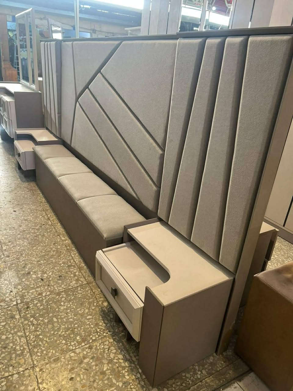 خاص


**إذا كنت صاحب هذا الإعلان وتريد حذفه لأي سبب، رجاءا أرسل رسالة إلى الدعم الفني**