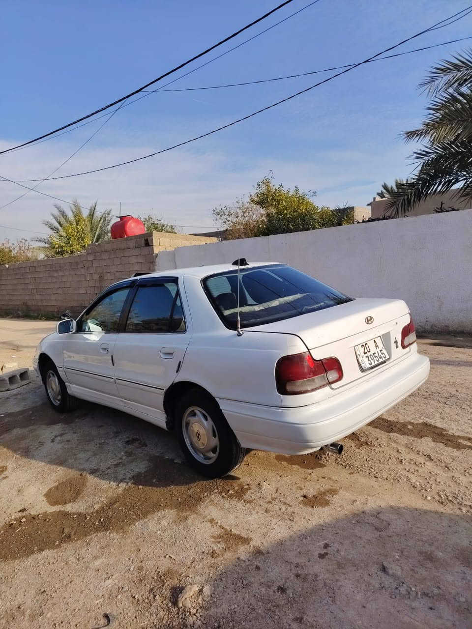 الانتره دمعه 94 كير اوتوماتيك كير ومحرك كهربائيات كله بشرط
 بسمي رقم ديالى سنويه 30 هزه جديده شرط التحويل 
سياره جاهزه ماناقصهاا شي فرممات ملحومات تقويه  تبريد بس غاز  
 مابيه معجون ولا بيه ضربه بس الهلالات مصلحه خياسات مابيه 
السعر 33 $ وبيه مجال بسيط 
مكان السياره ديالى الخالص طريق الجنسيه ***********
