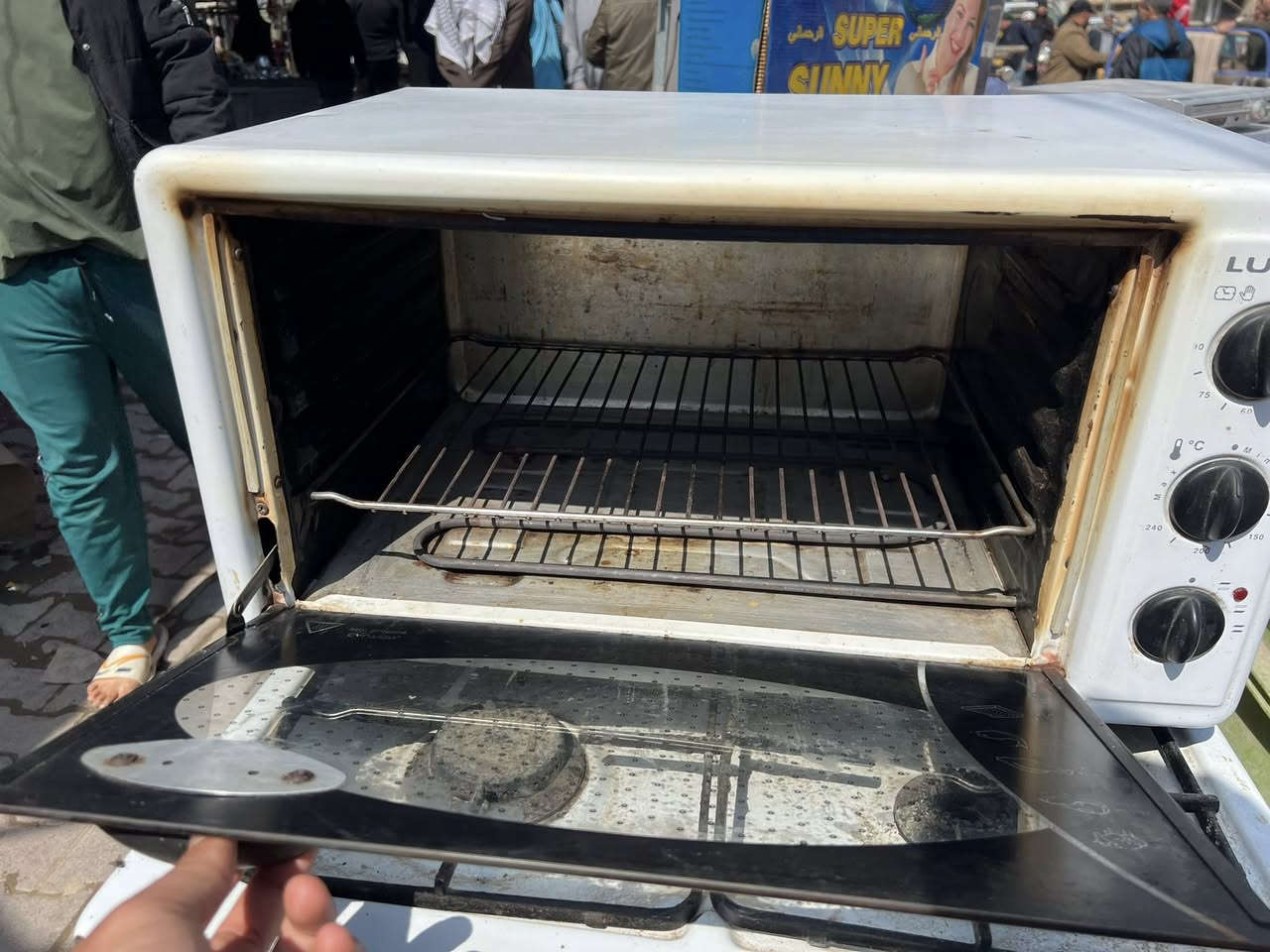 غراض نظيفه للبيع كلمن وسعره ***********
