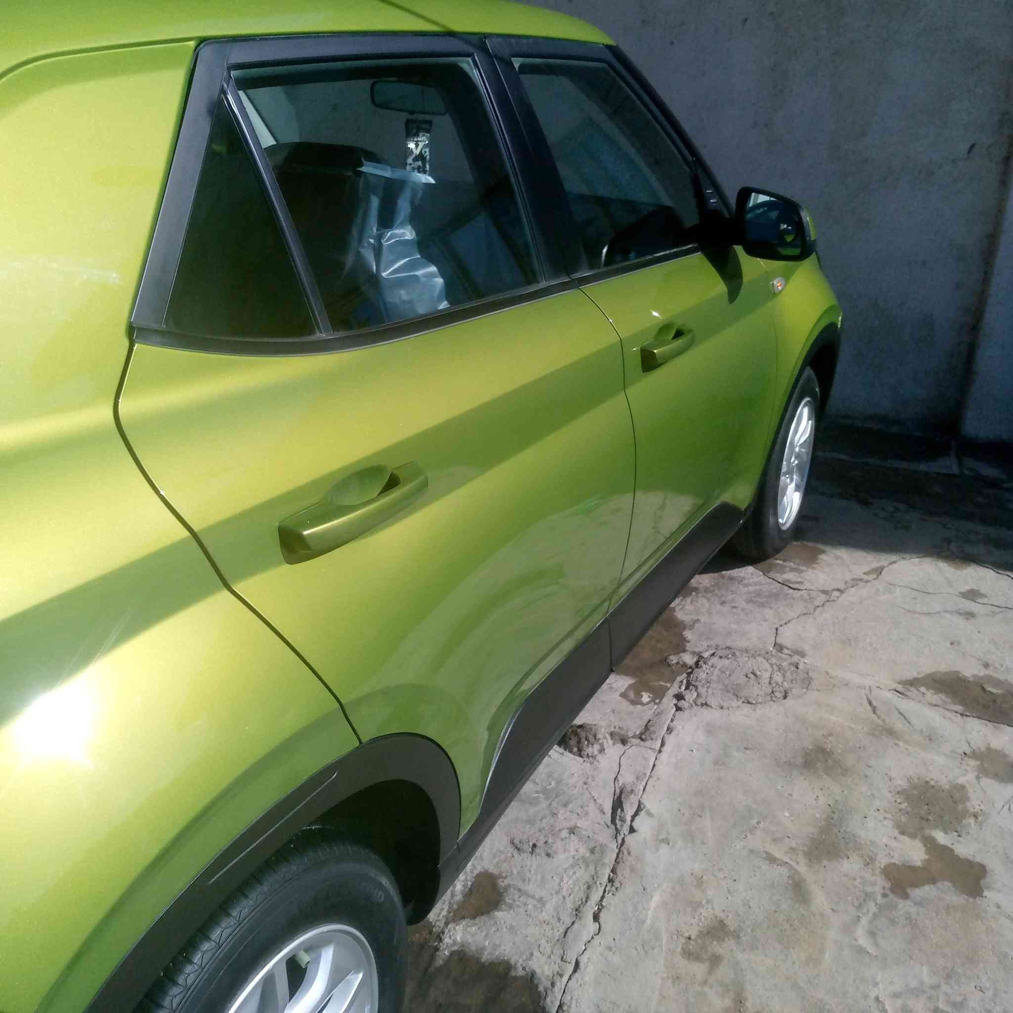 سلام عليكم هونده فينو21 امريكي اليبل واحد مكينه دوش ماشيه 37 بيه سونار بس مصبوغ  البنيد وجاملغ سعر 122 مكان بياع ***********
