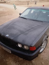 بي ام ٧٣٥ • ١٩٩٣ • مراوس