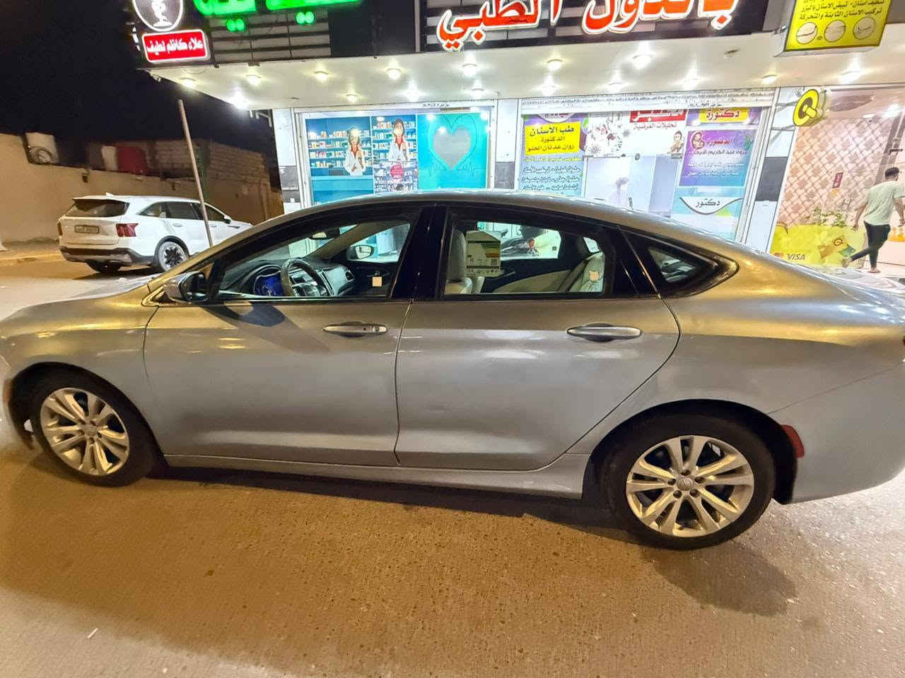 محرك وكير كفالة 6 سلندر وكير ماوس ٩ نمر
حدادية وتخم تاير 
تبريد قطعتين 
دواخل السيارة بيجي 
الايتات زرع عدسة 
السيارة حادثة باب السايق مبدل والخلفه مصبوغ فقط 
رقم ذي قار مشروع وطني سنوية لل 2027/3
السعر ٨٨ وبيها مجال
***********
