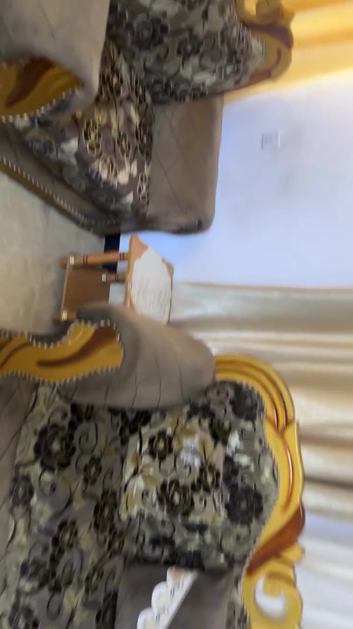 تخم صاج القديم الأصلي مابية كسور ولا ضرر 6 قطع بسعر 200 فقط العنوان بغداد حي الاعلام ***********
