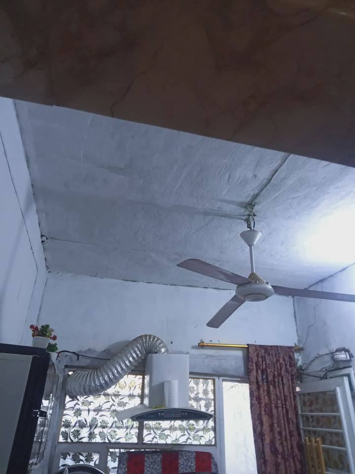 بيت طابو زراعي. مشمول بتطويب  مساحه 130متر مكان  علوة الفحل  يمة كافة الخدمات
البيت يتكون من غرفه صاله استقبال مطبخ مكشوفه تخاريج داخلي خارجي طارمه جبيرة  اساس تجعيب  بنيان ابلوك سقف اعكاده 
السعر 25@شارك


**إذا كنت صاحب هذا الإعلان وتريد حذفه لأي سبب، رجاءا أرسل رسالة إلى الدعم الفني**