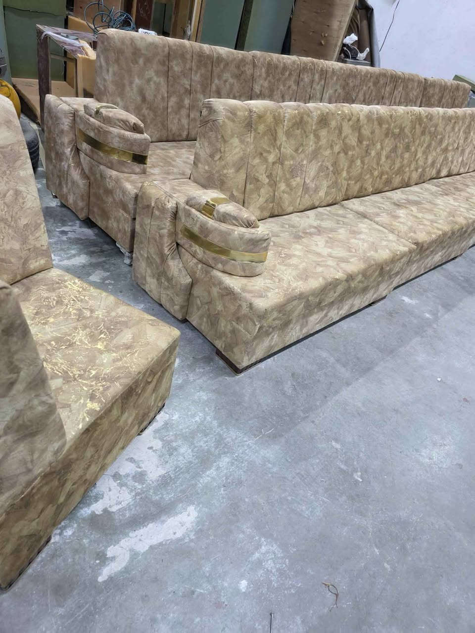 تخم ديواني حرف ال ١١ نفر تزكام 
السعر ٢٤٠ الف للأستفسار ***********
العنوان نجف سايدين نصر ميلاد النجف, العراق
