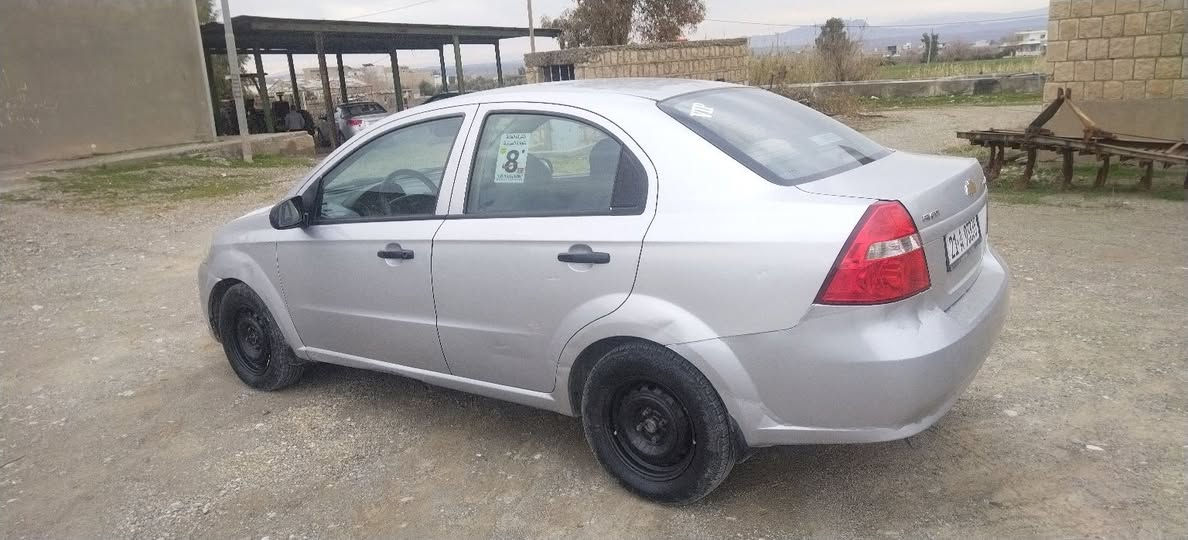 ئە فیۆی گیر عادی  مودیل  2009                 گیڕو مە کینە ی بە شە رت  هیچ مە سروفی تیا نیە سە یاڕە یە کی زۆر پاك وجوانە            پشت و پیشی کە پسە  لیداانی نیە                 سە نە ویشی نویکراوە تە وە  ژینگە شی دراوە       سە یارە یە کی زۆر پاك و جوانە    سعر 52       وە رە قە  کە میك معامە لە شی  تیایە      ژمارە تە لە فۆن   *********** كويسينجاك, أربيل
