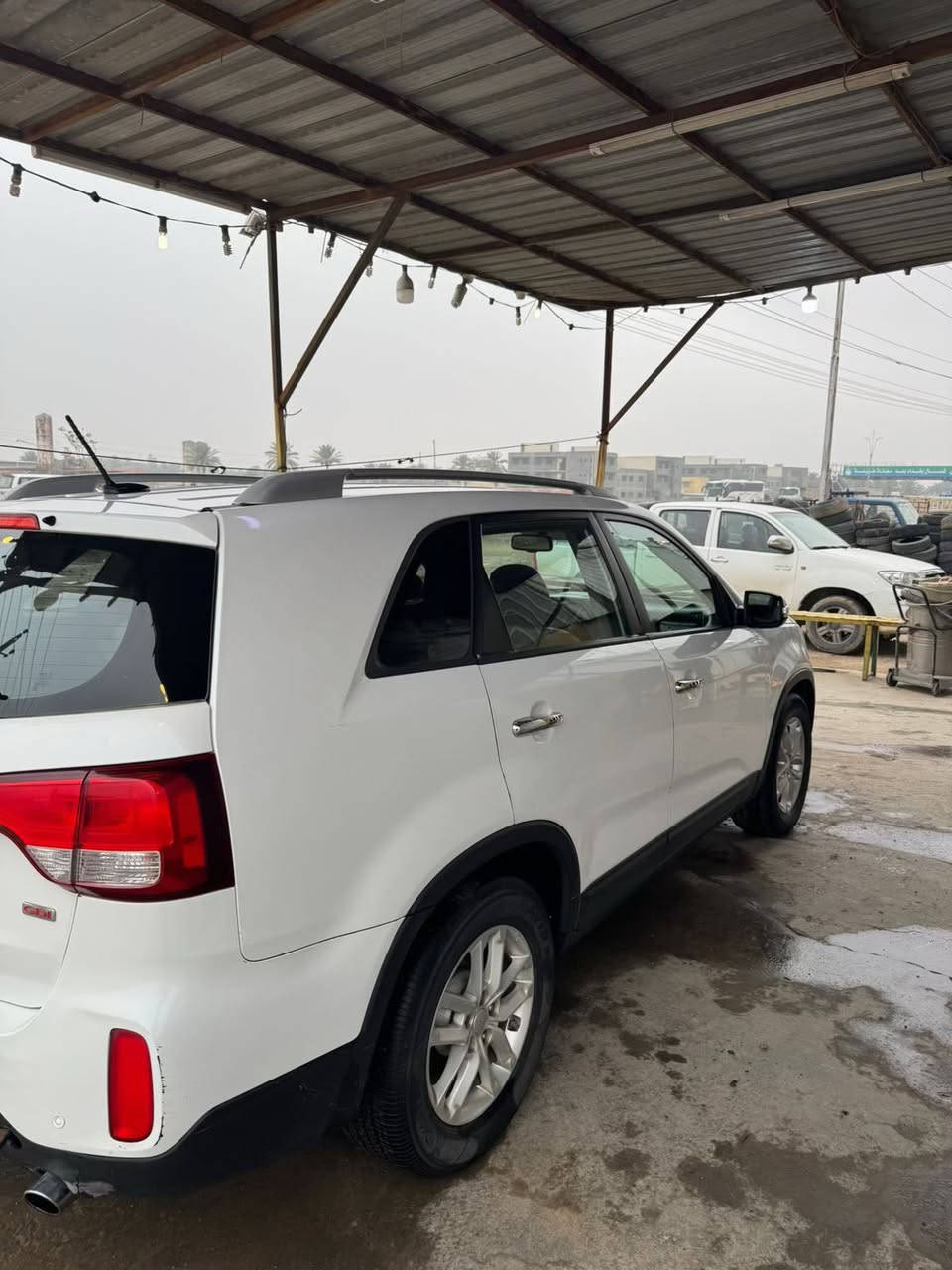 السلام عليكم
سورنتو ٢٠١٤ امريكي
محرك ٦ سلندر 

حادث جاملغ وبنيد  وبالعراق صار صبغ بالجاملغ الثاني
بدون دواخل 

السونار ضمن الصور
رقم بغداد 
ومكان السيارة بغداد

ملاحظة ( القمارة  بالكصة بيها تكشير ومسوي)

السعر ١٢٩ 
للاستفسار 
***********
