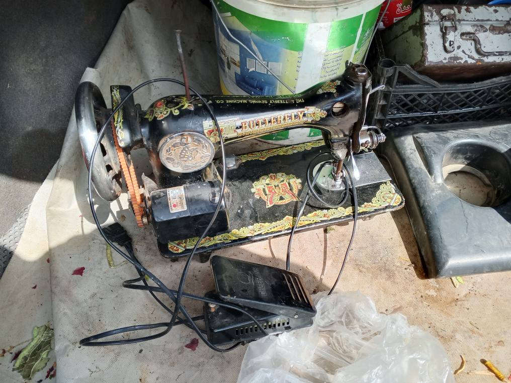 مكينه فراشه نضيفه شغاله ب80وبيه مجال *********** عمارة, ميسان
