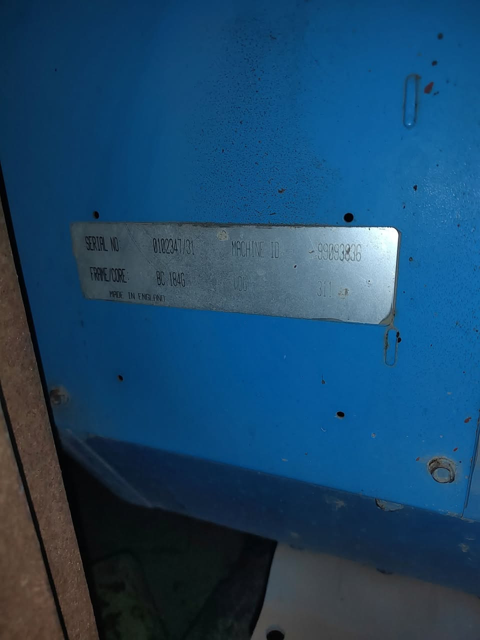 السلام عليكم  .. 
دويز الماني للبيع التفاصيل بالليبلات... 
***********
