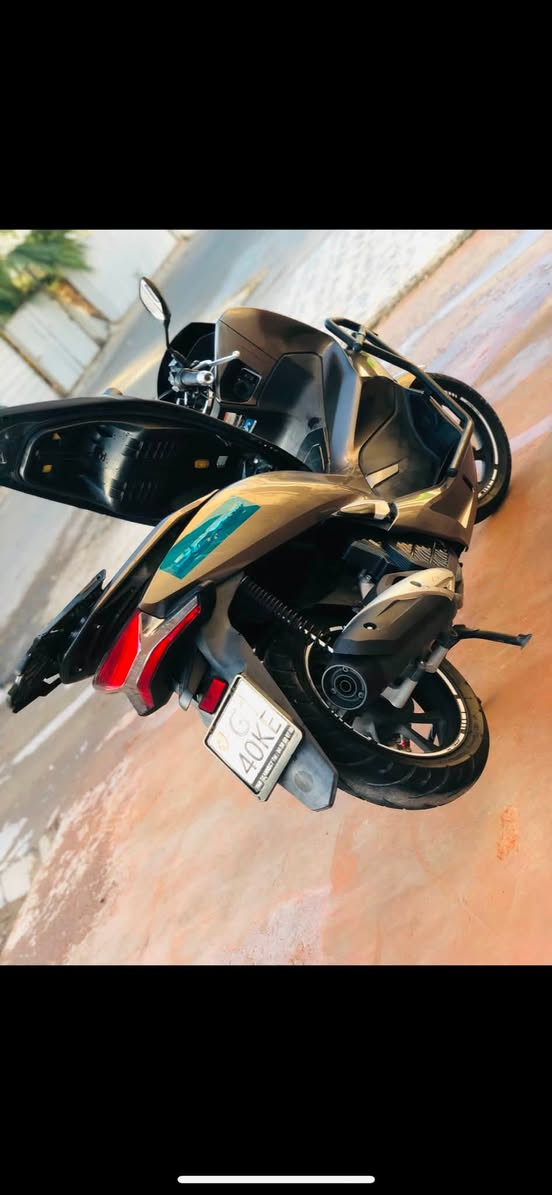فقط

جيل 3 ياباني PCX

ماشية 24

حجم المحرك 150

اوراق المزاد موجودة دكهة تطلع بل يابان

حساس زدحام

ستان كهرباء 

لون نفطي مادري شمباني

مابيهة اي نقص 

دراجة كلهة بلادي مكاني الشعب سوق 4000

السعر21   وبيهة مجال هذا رقمي 
***********
