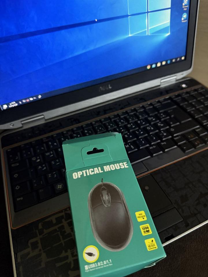 السلام عليكم الي بالصور هو قطعتين 
الاولى لابتوب HP core i3 جيل ٢ 
هارد ٢٠٠ مدري ١٥٠ رام ٤ بسعر ١٠٠ الف  فقط بطاريتها تعبانه
والثانية  dell core i5 جيل ٧ مدري ٦ 
هارد 500 ssd رام ٨ شاشة ١٤ ونص انج
سعرها ٢٠٠ 
الشراي يتصل ممتواجد ع الفيس مكاني بغداد
***********
