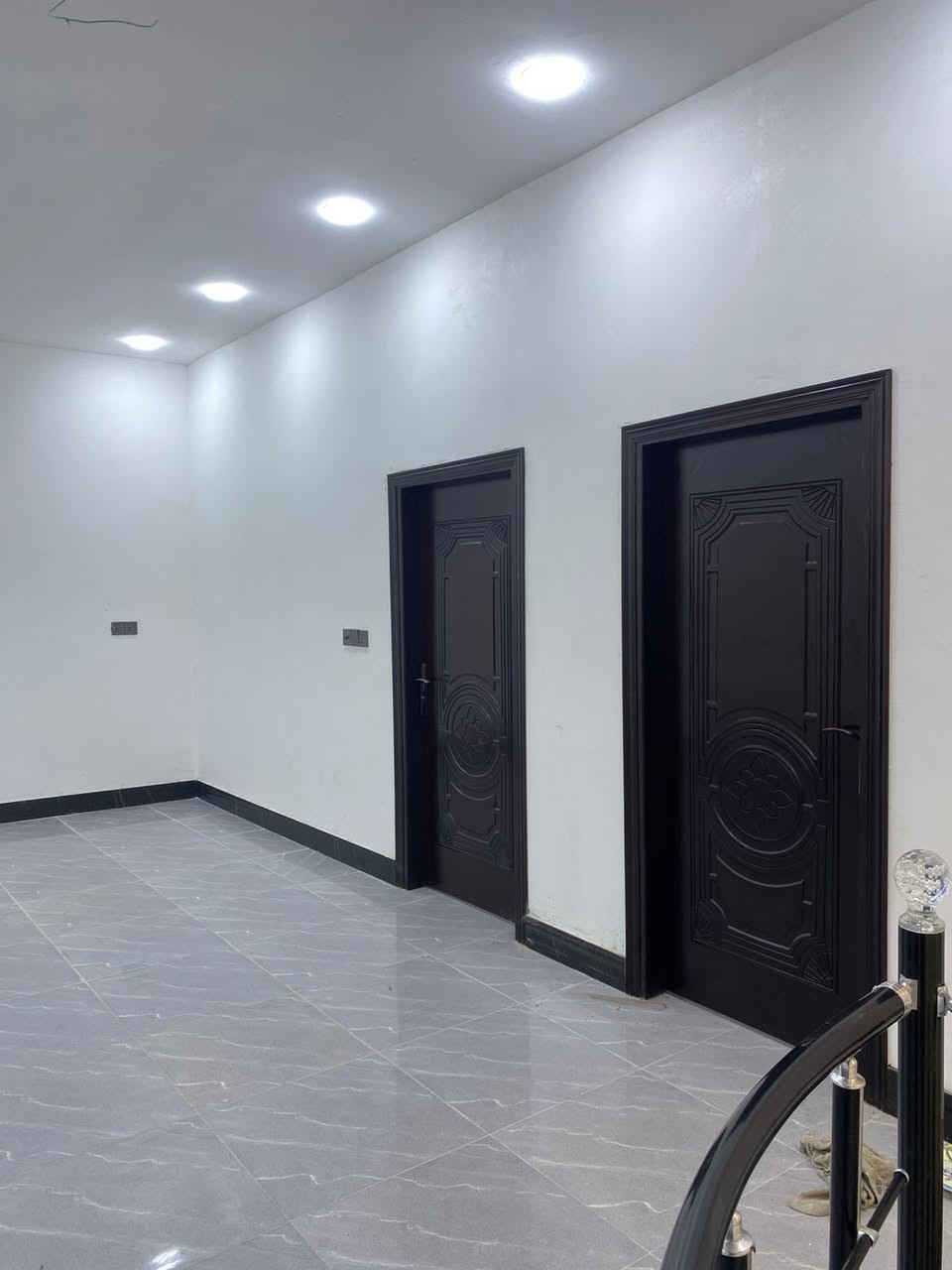 🟣 دار للبيع 🟣

1️⃣ المساحه/ 200 متر 
2️⃣ العنوان / بصره/ شط العرب/ الجزيره / خطوة الخضر + قرب سنتر الريان
3️⃣ السعر / 175 مليون قابل للتفاوض
4️⃣ تفاصيل/  طابقين / غرفه + صاله+ مجمع صحي+ مطبخ + حديقه / كراج / حمام خارجي /
الشارع 8  متر 
الطابق الثاني/ ٣ غرف + صاله + مجمع صحي
5️⃣  نوع العقار / ملك صرف زراعي سند 25 
6️⃣ للاستفسار
📞 *********** ابو محمد الحلفي
📞 *********** ابو احمد المياحي
     🏚️ مكتب عقارات الاكرم 🏠

الكل
