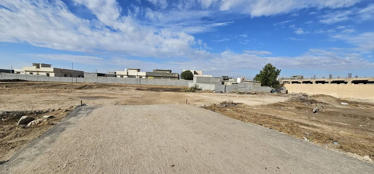 أهلا وسهلا بكم ضع متابعة... الملاك للعقارات كربلاء ..

💥 قطعة 1300 متر الواجهة 29.5 متر والباقي نزال بالأخير بيه قيناس قليل 
💥 طابو زراعي سند 25 إقرار محكمة أو تحويل أسهم بأسم المشتري 
💥 جميع الخدمات متوفرة _ مجاور لمدرسة وشارعين تبليط 
💥 العنوان// كربلاء _ نهاية مجمع لواء علي الأكبر ع _ قرب مرقد سيد اسماعيل ع _ تبعد عن الإمامين عليهم السلام 8 كيلو 

شنــو عندك عقــــار للبيع ، ايجار، رهن ، راســـلنا 🅿️

__________________
للاستعلام والاستفسار:

موقع المكتب: الزبيلية_ شارع الرابط _ مكتب أملاك الخير 

***********
***********      محمد أبو ملاك الحسناوي
