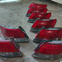 اخوان عندي بكلايتات ازيرا للبيع بسعر مناسب جدا سعر القطعة بس ب ١٠ الاف...