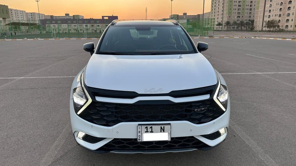 كيا سبورتج خليجي موديل 2024 فول مواصفات 1/1 فئة جي تي لاين (GT LINE)
من الوكالة (شركة الدولية العراقية)
صناعة سلوفاكية
رقم بغداد الانكليزي 
مكان السيارة: بغداد
المسافة المقطوعة: 35,000 كم قابل للزيادة

المواصفات:
* المحرك: 4 سلندر 2000cc دوش
* مرتبط بناقل حركة أوتو 6 نمر
* فتحة سقف بانوراما 
* بصمة ابواب
* مفتاح مشفر
* تشغيل عن بعد
* بصمة تشغيل (عدد 2)
* فتح صندوق كهرباء ذكي
* شاشة كبيرة
* كاميرا خلفية
* تبريد قطعتين
* ‏‎تبريد اوتو مزدوج شاشة
* نظام نزول المنحدرات
* ‏‎نظام مانع الانزلاق
* هاند بريك بصمة
* فرامل كهربائية
* ‏‎‏اوتو هولد Auto Hold
* حساس تجاوز
* حساسات دعامية امامية
* ‏‎حساسات دعامية خلفية
* ‏‎حساسات ضغط اطارات 
* شاحن هواتف وايرلس
* منفذ شحن هواتف USB
* شحن تايب C بالكشنات
* ‏‎لايت زينون + LED
* حاجب ليد امامي
* ‏‎كشافات ضباب امامية ليد
* كشاف ضباب خلفى
* ‏‎بك لايت LED
* ‏حجم الإطار 19‎
* ويل كب 19
* اطار احتياطي حجم كامل
* ‏‎اريل نفكيتر
* ماسحات خلفية
* دشبول شاشة متصلة
* شاشة مقاس 8 بوصة 
* راديو ديجيتال‎
* Android Auto
* Apple Car play
* عرض فديو 
* ‏‎كاميرا دوارة عدد 2
* ‏‎الانارة الداخلية LED
* ‏‎كراسي جلد اسود
* كراسي امامية كهرباء
* تدفئة بالكراسي الامامية
* تبريد بالكراسى الامامية
* تدفئة بعجلة القيادة
* ‏‎مثبت السرعة Cruise
* بلوتوث مع الاوامر الصوتية
* ‏‎اوضاع القيادة Drive Mode
* ‏‎فحص أنظمة السيارة 
* ‏‎شفتات مقود
* جناح خلفى
* ‏‎‏ايزو فكس ISO Fex
* ‏‎اشارة في المرايا الجانبية
* حساس مطر
* ‏‎مخرج منفذ الطاقة 
* تنبيه للنقطة العمياء
* شباك امامي اسود لامع
* رف علوي لحمل الحقائب
* ‏‎‏رادارات جانبيه مع رادار خلفي
* اضائة امامية للسائق والمرافق
* نظام ABS + دسك بريك لجميع العجلات
* وسائد هوائية جانبية وخلفية عدد 6 (AIR BAG)
* مرايا جانبية تحكم كهرباء قابلة للطي مع اشارات
* زجاج امامي وخلفي صعود وهبوط اتوماتيك مع خاصية الامان
* نظام تعتيم بمراية الوسط خاصية امتصاص الضوء العالي الخلفي
* السيارة خاضعة لكفالة شركة الدولية العراقية (5 سنوات او 100,000كم) للمحرك وناقل الحركة ايهما اقرب عن العيوب المصنعية
* صيانة مجانية لمدة سنه او 20 الف كيلومتر

الضرر: حافة البنيد بمقدار إصبعين وامصلح على البارد PDR

السعر: 255$ ورقة

للتواصل: ***********

موجود واتساب على نفس الرقم
