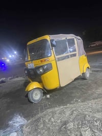 تكتك موديل 19 مرقم بغداد بسمي.  شهر 12.  سعر 5700. 07713525100