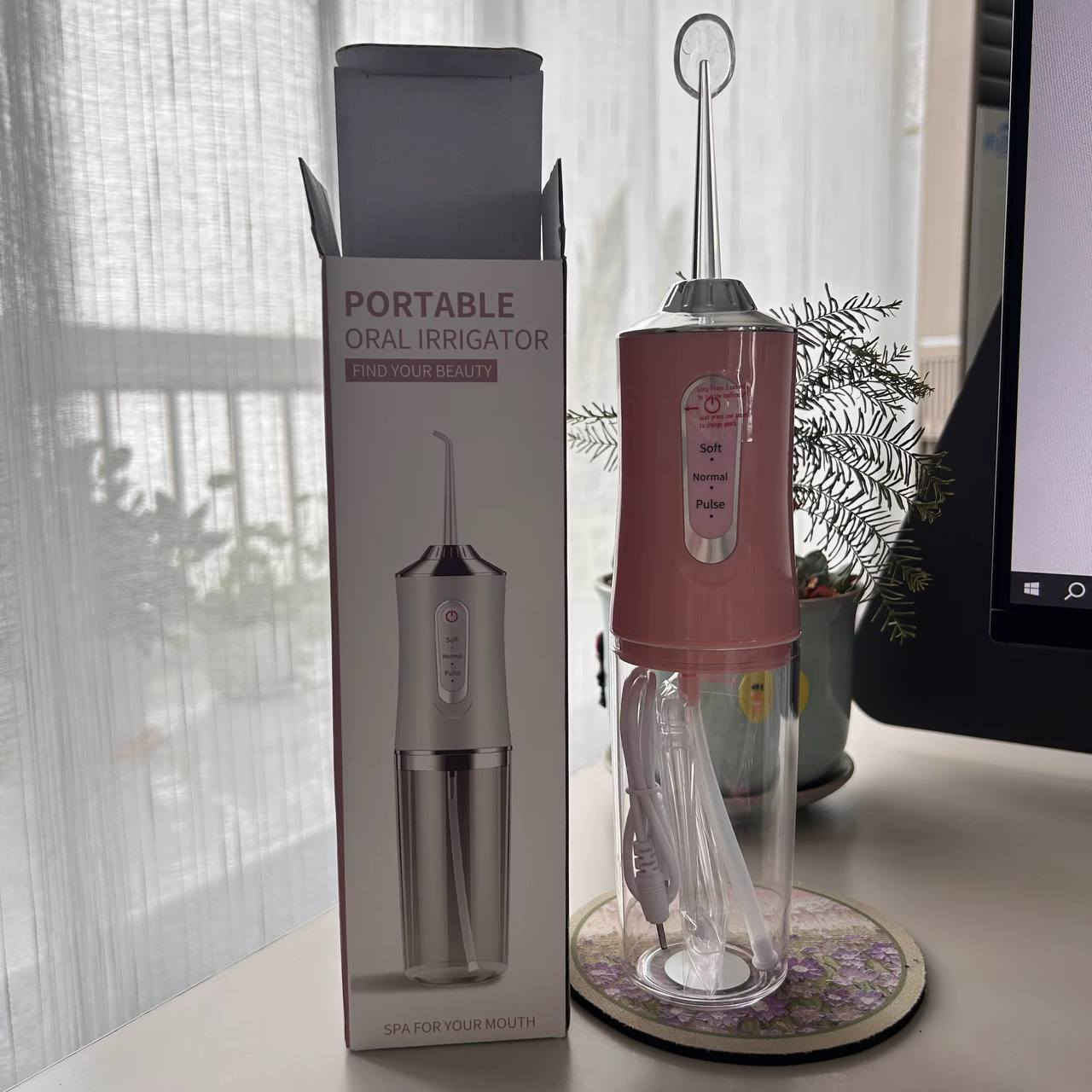 جهاز الخيط المائي،💯
Water flosser 
لتنظيف الأسنان والعناية بها 🦷🦷
يزيل الترسبات والجير ورائحة الفم .
ينصح به اطباء الأسنان لفعاليته في التنظيف العميق للجميع
مفيد ايضا للتقويم وتركيبات الأسنان وأصحاب الابتسامة 
شحن ⚡️⚡️ يدوم ل 30 يوم تقريبا
شحن عن طريق شاحنة الهاتف ❤️
خزان ماء 350 مل يكفي لاستعمال كامل ❤️
انماط متعددة لدفع الماء مناسبة لجميع انواع اللثة ❤️
عدة رؤوس وعدة سرع تتحكم بيها
مناسب للكبار وللأطفال ايضا
بطارية 3500 مل امبير ايون ليثيوم تكفي شهر كامل الشحنة الواحدة ♥️

السعر 18  الف
🚘يوجد خدمة توصيل لجميع محافظات العراق🚘


**إذا كنت صاحب هذا الإعلان وتريد حذفه لأي سبب، رجاءا أرسل رسالة إلى الدعم الفني**