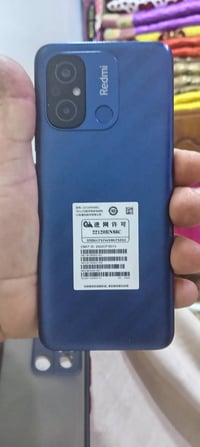 للسلام عليكم ريدمي ١٢cذاكره 128رام 6 جهاز ما بي أي عيب ما مفتوح نضيف س...